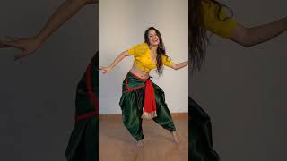 humko aaj kal hai  Ojasvi Verma ytshorts bellydance [upl. by Ainatit]