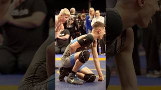 Ouch don’t look wrestlinglife nopainnogain freestylewrestlingvideo boyswrestle [upl. by Enetsuj]