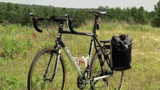 Product Video • Thule Pack n Pedal [upl. by Lahcsap]