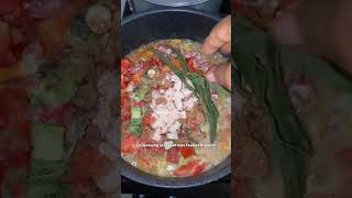 Recette camerounaise africanfood cameroonfood porc pork [upl. by Yaf]