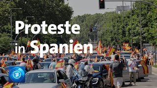 Proteste gegen CoronaMaßnahmen in Spanien [upl. by Rocky]