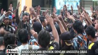 Ratusan Anggota LSM GMBI Bekasi Melakukan Penyerangan ke Kantor Gibas  iNews Pagi 2303 [upl. by Sikata]