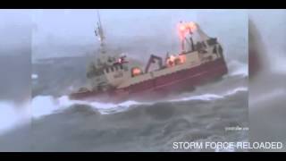 Tempête bateaux qui luttent [upl. by Eyde]