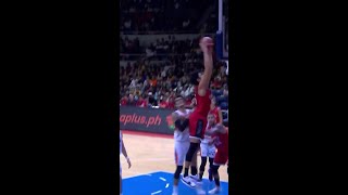 Japeth Aguilar DUNKS IT for Brgy Ginebra vs Meralco in 3Q 😱  PBA SEASON 48 PHILIPPINE CUP [upl. by Ahsia453]