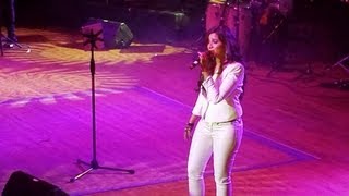 Shreya Ghoshal Chikni Chameli Shayrana style [upl. by Eseila]