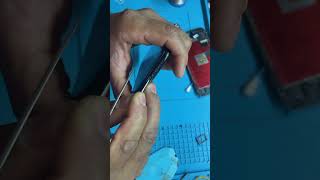 Limpeza de conector iPhone smartphone reels viralreels reparocelular [upl. by Conyers]