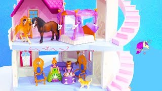 Schleich Horse  Foal Sneak Into Princess Castle  Horse Video [upl. by Mario188]