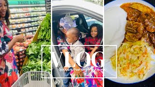 Vlog  Life in Zimbabwe  Cook Sadza with me  zimbabweanyoutuber [upl. by Adnohser]