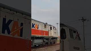 KA 195 KG KA KALIGUNG subscribetomychannel carshipping carshipping keretaapi [upl. by Hochman]