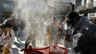 Xinzo arranca el carnaval con la batalla del Fareleiro [upl. by Anerbes]