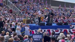 Bon Iver perform 1862 patriotic song quotBattle Cry of Freedomquot at HarrisWalz rally [upl. by Ulrika]