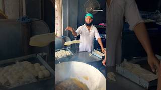 Hyderabadi Puri Wala Bhaiya foodshorts streetfood pakistanifood shorts hyderabad puri [upl. by Atinreb]