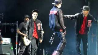 Justin Bieber con la Bandera Argentina River Plate Stadium 1210 HD Desde FILA 2 LIVE [upl. by Boj]