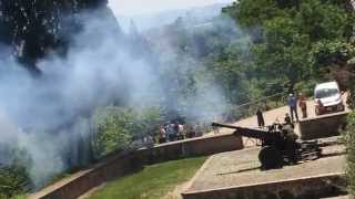 The Canon of Gianicolo Janiculum Hill Firing in Rome [upl. by Selassie537]