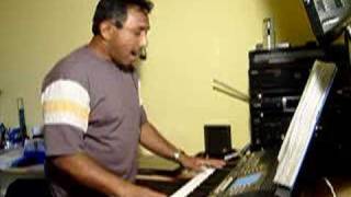 Gavey sings Nalawena Mauv Ukulay Yamaha PSR 9000 [upl. by Byrann]