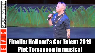 Zangtalent Piet Tomassen Finalist in Hollands Got Talent 2019 schittert met dit nummer in musical [upl. by Yousuf]