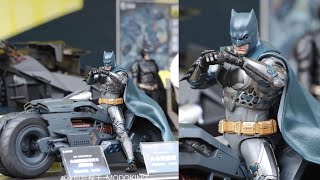 New Batman The Flash movie model kit action figure amp Bay cycle on display Modoking [upl. by Vogeley]