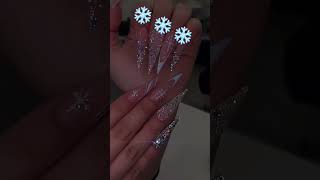 Classy and dainty ⛄️ ⛄️ ❄️ ❄️ nailart snow christmas [upl. by Erhart]