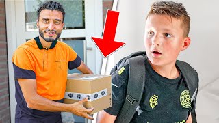 IK BEZORG PAKKETJES BIJ FANS 😱🎁 [upl. by Calvano]