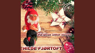 På låven sitter nissen [upl. by Quarta892]