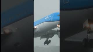 Bad weather abort landing KLM Boeing 777 [upl. by Assylem]