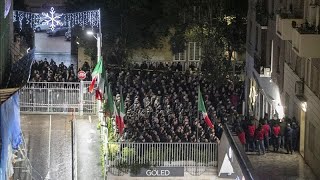 Polémica en Italia por un saludo fascista masivo durante una concentración en Roma [upl. by Airot]