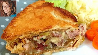 Chicken or Turkey Mushroom Bacon amp Leek Pie  Quick and Easy Pie Full Flavour Filling [upl. by Gowrie]