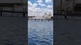 Implosão de parte da ponte Rio Tietê em Barbosa SP Para melhorias no transporte fluvial [upl. by Yahsed]