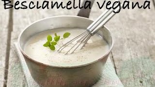 Cucina besciamella vegana con brodo   KitchenFashion [upl. by Cyrus]