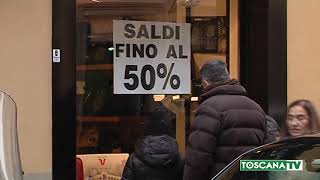 20190102 TOSCANA  SALDI INVERNALI AL VIA SABATO 5 GENNAIO [upl. by Sufur]