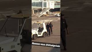 à laéroport dalger en algerie djazair cest fini les rigolos qui essaient dentrer dans lavion [upl. by Wurtz788]