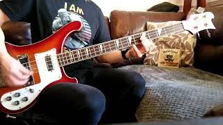 Saltcoats man plays quotGoing To Mexicoquot by Motörhead bass cover motorhead basscover [upl. by Ocsinarf]