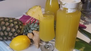 HEALTHY PINEAPPLE GINGER AND LEMON JUICE  Refrescante zumo de piña jengibre y limón [upl. by Howie]