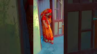 gareb Ghar ke bhu ko dekhne aae Amir Ghar ke ghamndi bhu 😭❤️🙏a heart touching video viralvideos [upl. by Ellemaj]