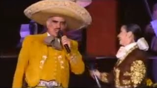 Vicente Fernández  Cuatro Vidas En Vivo [upl. by Nirrad358]