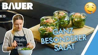 GANZ BESONDERER SALAT 🥗  Gesunder Feldsalat mit Granatapfel Ziegenkäse Cashewnüssen und Speck [upl. by Ahsiema]