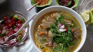 Bún bò giò heo  Beef and pork knuckle noodle soup  Helens Recipes [upl. by Nauwtna]