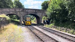 D9551 amp D9504 arrive at Wirksworth 14s60 [upl. by Stalder772]