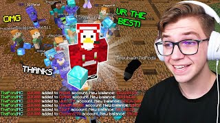 I GAVE EVERYONE ON THE SERVER RARE PRESENTS  Minecraft Skyblock [upl. by Dempstor405]