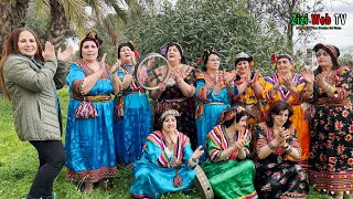 Magnifique Chants Nostalgique Des Braves Femmes Du Village Ath Agad à TiziOuzou … [upl. by Ahseki66]