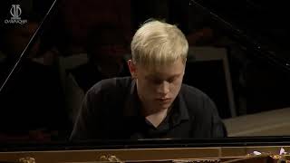 Alexander Malofeev Plays Tchaikovsky The Nutcracker  Pas de deux [upl. by Nairehs290]