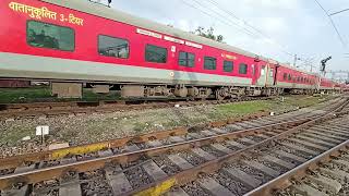 15027 Maurya Express Hatia to Gorakhpur Train [upl. by Andria]