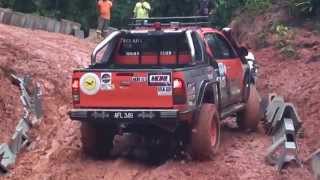 TOYOTA HILUX OFFROAD 4X4 MORExtreme 2013 MALAYSIA [upl. by Kinnie542]