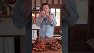 Perfekte HasselbackKartoffeln für Weihnachten  Jamie Oliver auf Deutsch [upl. by Gerti]