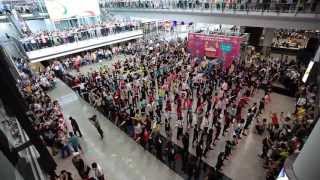 香港國際機場15週年快閃舞 Flash Mob Dance for the 15th Anniversary of the Hong Kong International Airport [upl. by Ynetsed137]