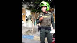 Abuso de los policía de rebolo [upl. by Wilburn]