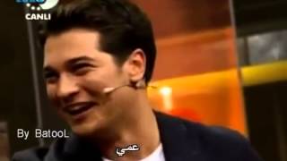 Cagatay Ulusoy  Beyaz Show مترجم [upl. by Balbinder]