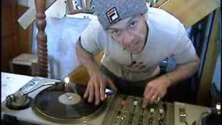 Scratching basics tutorial for the turntabalistdj lesson 2 [upl. by Sikram]