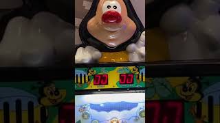 Kendall’s Buzzy Buzzy Bee Arcade Game [upl. by Tierney]