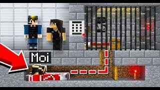 COMMENT SÉCHAPPER DE PRISON DANS MINECRAFT [upl. by Noellyn]